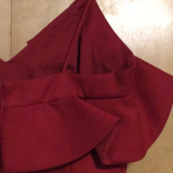 Alexis Zafina Sleeveless V-Neck High-Low D… - Picture 7 of 8